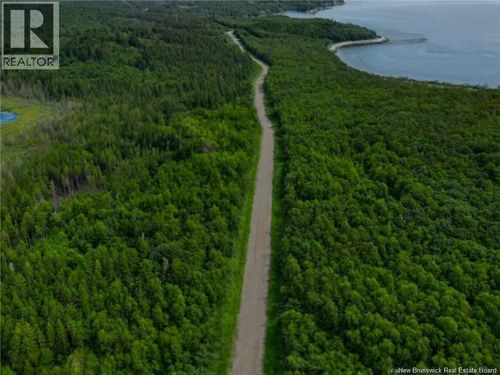 321 Fundy Dr, Wilsons Beach, NB, E5E1Y7 | Card Image