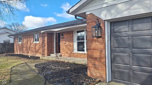 5506 Hollister Dr, Speedway, IN, 46224-3322 | Card Image