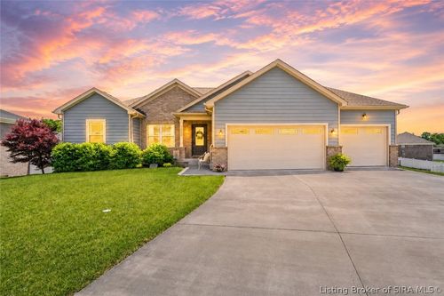7205 Sunnybrook Ct, Charlestown, IN, 47111-9080 | Card Image