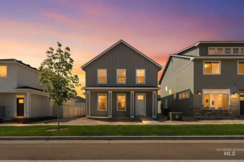 330 E Mayfield Springs Blvd, Boise, ID, 83716-1015 | Card Image