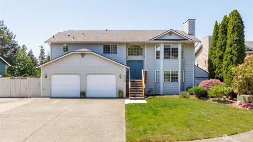 6708 75th Dr Ne, Marysville, WA, 98270-6562 | Card Image