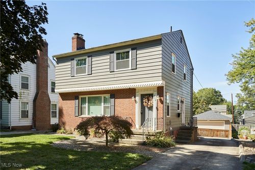 254 Castle Blvd, Akron, OH, 44313-6535 | Card Image