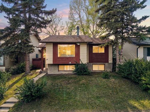84 Falconridge Pl Ne, Calgary, AB, T3J1A6 | Card Image
