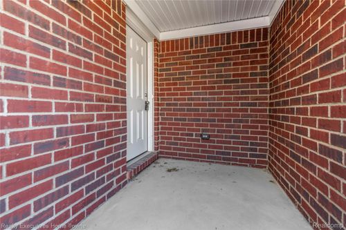 2-303 Hidden Harbor Way, Marine City, MI, 48039-2832 | Card Image