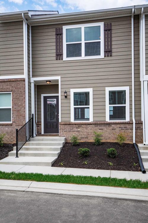333 David Bolin Dr, La Vergne, TN, 37086-3674 | Card Image
