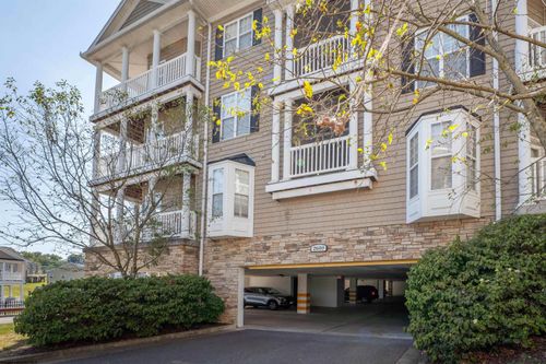 2612 Suncrest Village, Morgantown, WV, 26505 | Card Image