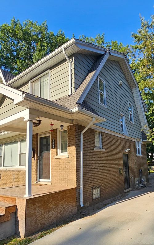 3690 Three Mile Dr, Detroit, MI, 48224-3604 | Card Image