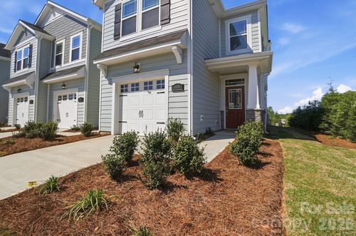 645 Cassidy Ct, Clover, SC, 29710-8272 | Card Image