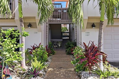c127-1187 Lake House Cir, Sarasota, FL, 34242-1860 | Card Image