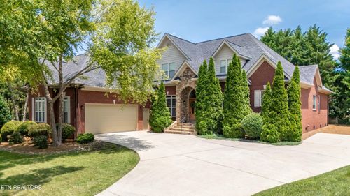 1746 Burnside Dr, Maryville, TN, 37801-7887 | Card Image