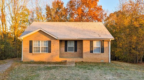 1352 Chucker Dr, Clarksville, TN, 37042-6754 | Card Image