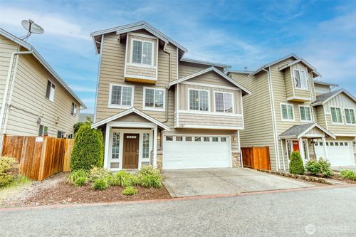 1727 98th Pl Sw, Everett, WA, 98204 | Card Image