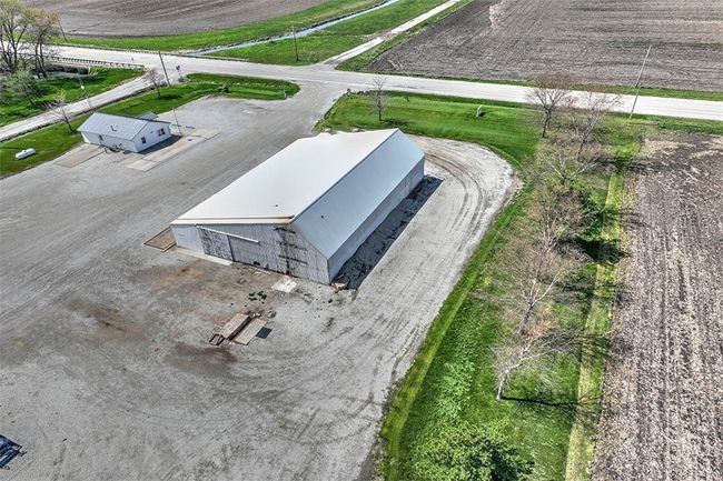 1601 State Highway 128, Home with 0 bedrooms, 2 bathrooms and 20 parking in Bethany IL | Image 28