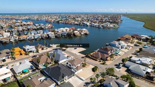 15346 Sabre Dr, Corpus Christi, TX, 78418-6940 | Card Image
