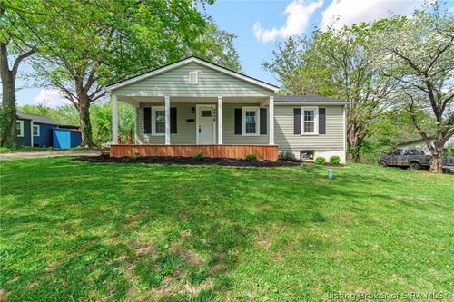 840 E Walnut St, Corydon, IN, 47112-1422 | Card Image