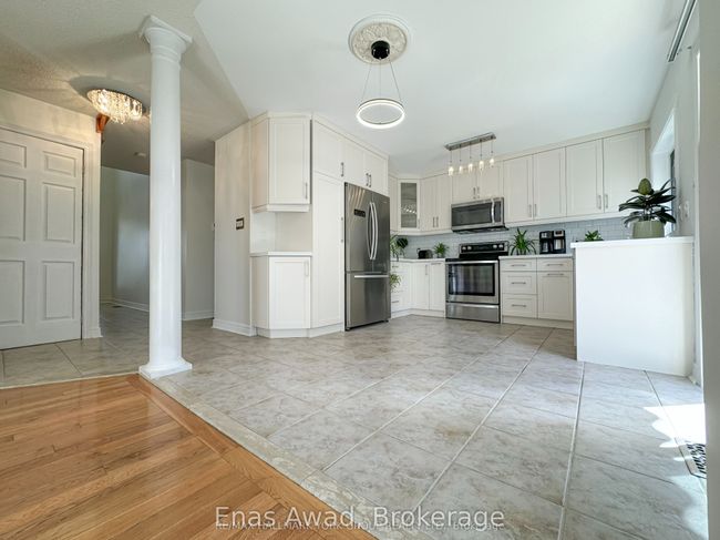 11 Kirkvalley Cres, House other with 3 bedrooms, 3 bathrooms and 1 parking in Aurora ON | Image 8