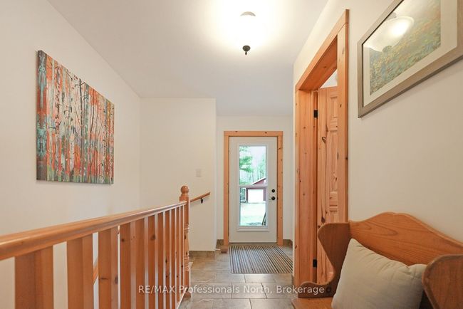 1055 Dark Lake Rd, House other with 3 bedrooms, 2 bathrooms and 6 parking in Haliburton ON | Image 25