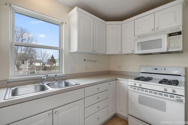 9415 Southwind Dr, House other with 3 bedrooms, 2 bathrooms and null parking in Zeeland MI | Image 10