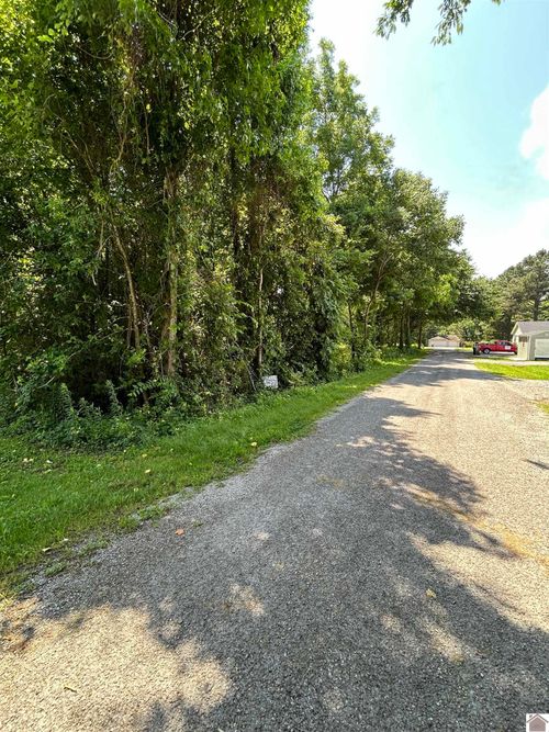 000 Peach Dr, Cadiz, KY, 42211 | Card Image