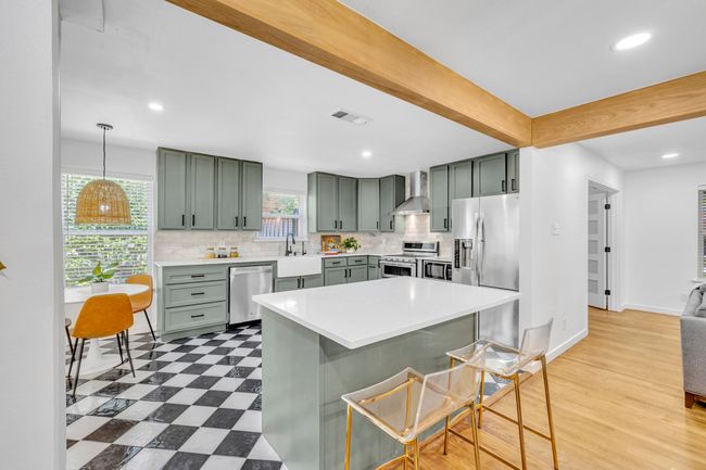 6615 Hialeah Dr, House other with 4 bedrooms, 3 bathrooms and null parking in Dallas TX | Image 13