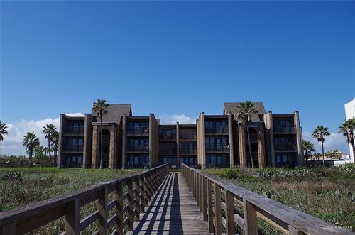 apt-201-1700 Gulf Blvd, South Padre Island, TX, 78597-6751 | Card Image