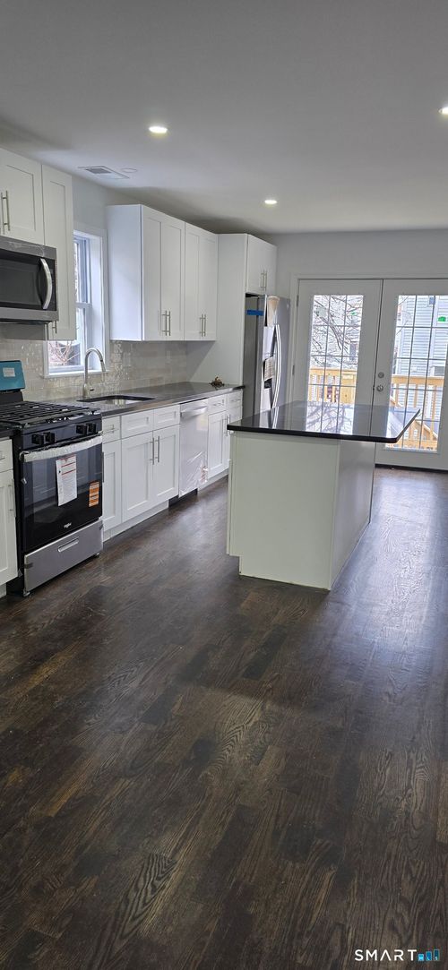 2-438 Park Street, Bridgeport, CT, 06608 | Card Image