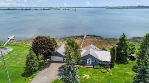 {{alt}} | Card Image