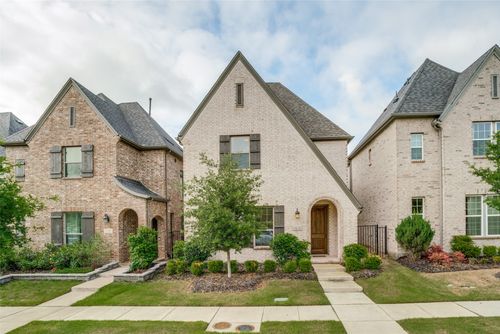 1043 Sarah St, Allen, TX, 75013-2861 | Card Image