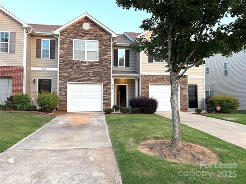 9404 Hamel St, Charlotte, NC, 28215-5322 | Card Image