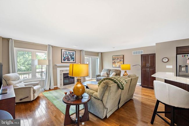 301 Fox Run, Townhouse with 3 bedrooms, 3 bathrooms and null parking in EXTON PA | Image 6