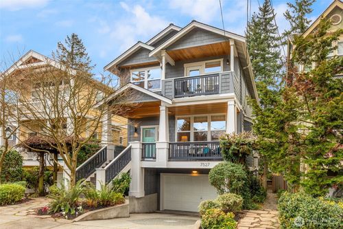 7527 45th Avenue Ne, Seattle, WA, 98115 | Card Image