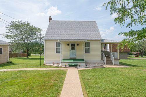 408 W Keeling Ave, Derry, PA, 15627-1721 | Card Image