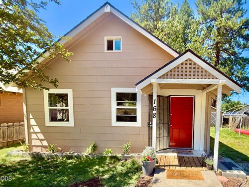 168 S 3rd Ave, Chiloquin, OR, 97624-6123 | Card Image