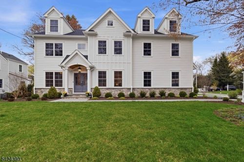 2 Whitman Dr, Chatham Twp, NJ, 07928-1711 | Card Image