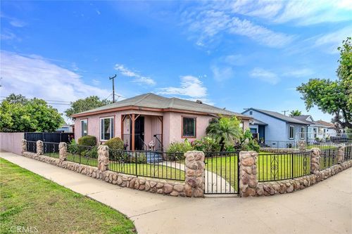 1700 W Raymond St, Compton, CA, 90220-4244 | Card Image