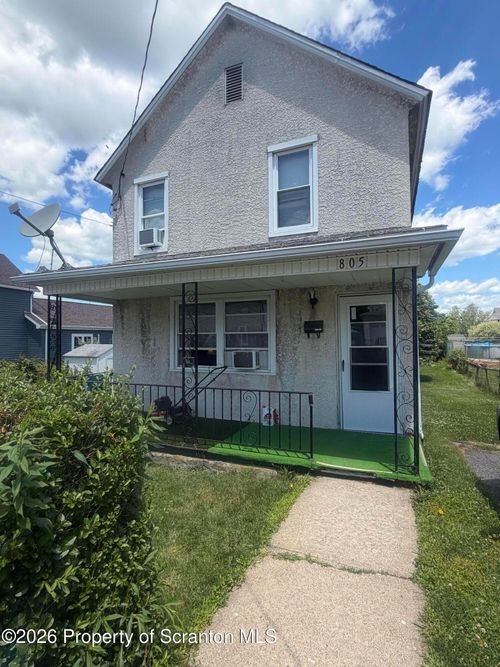 805 Throop St, Dunmore, PA, 18512-2525 | Card Image