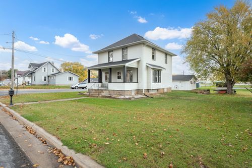 701 Bluff Ave, Saint Charles, MN, 55972-1417 | Card Image