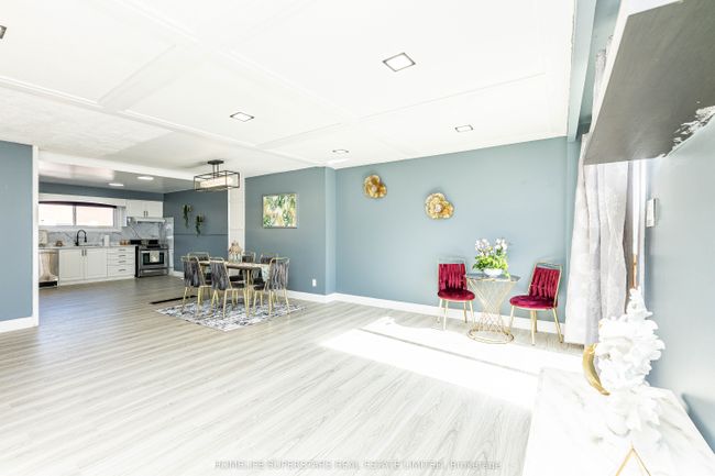13 Thistle Down Blvd, Condo with 4 bedrooms, 3 bathrooms and 1 parking in Toronto ON | Image 16