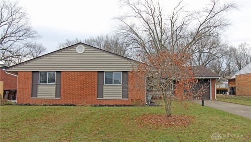 1245 Severs Dr, Piqua, OH, 45356-2527 | Card Image