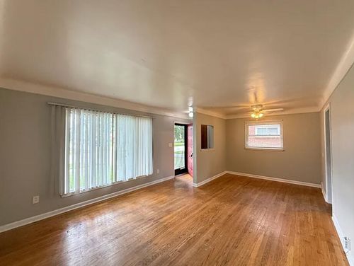18015 Marquette St, Roseville, MI, 48066-3414 | Card Image