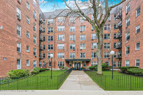 a1e-50 Fort Place, Staten Island, NY, 10301 | Card Image