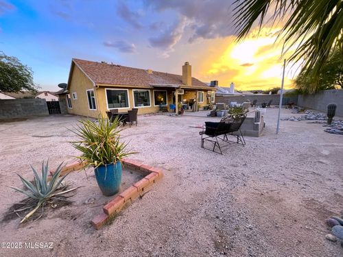 4802 W Ferret Dr, Tucson, AZ, 85742-9640 | Card Image