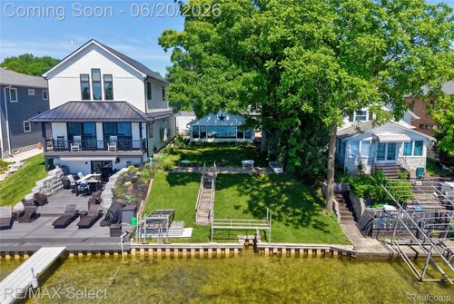 13022 Cussewago Dr, Fenton, MI, 48430-1109 | Card Image