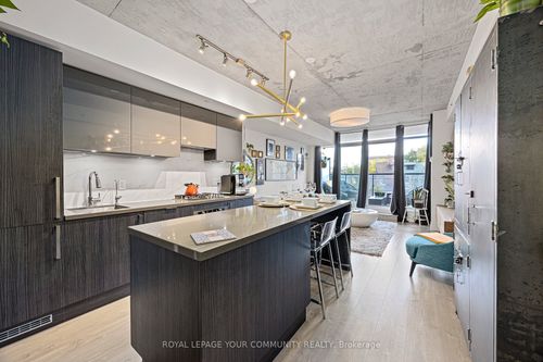 216-109 Ossington Ave, Toronto, ON, M6J0G1 | Card Image