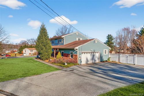7 O Sullivan Ln, Monroe, NY, 10950-3021 | Card Image