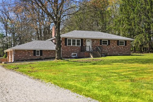 70 Bock Ln, Baden, PA, 15005-2402 | Card Image