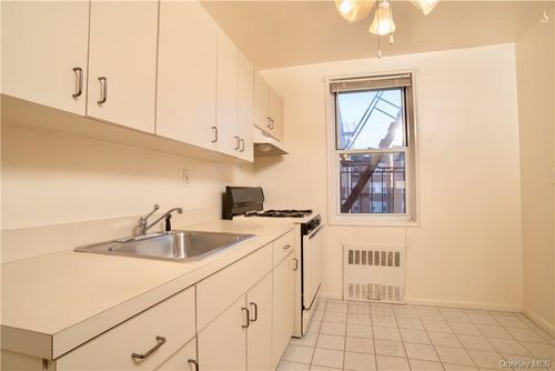 apt-6r-2 Sadore Ln, Yonkers, NY, 10710-4847 | Card Image