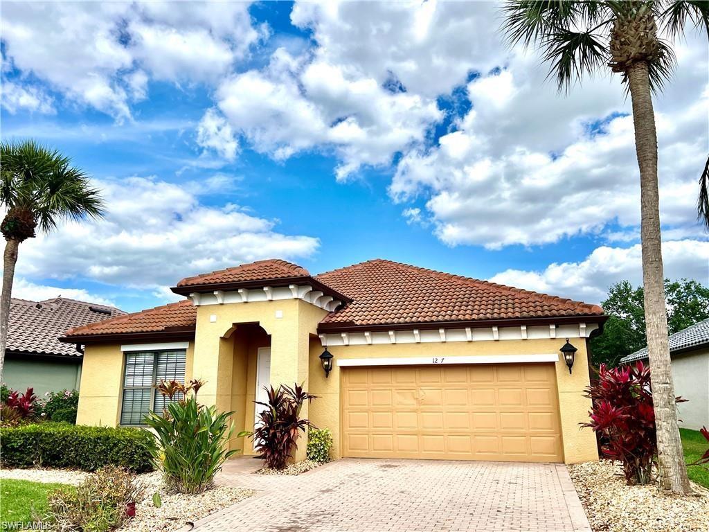 Residential Lease in FORT MYERS