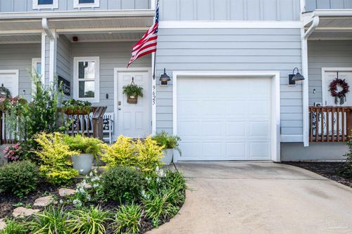 9625 Nature Creek Blvd, Pensacola, FL, 32526-4571 | Card Image