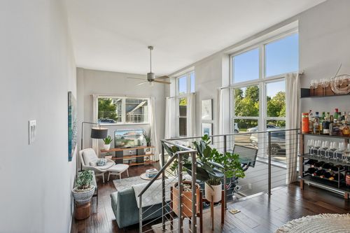 apt-209-215 7th St Ne, Minneapolis, MN, 55413-2718 | Card Image